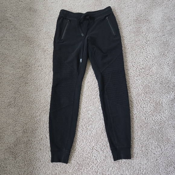 Alo Yoga Womens Urban Moto Sweatpant Joggers Small Black Slim Fit Casua Travel - Picture 3 of 15